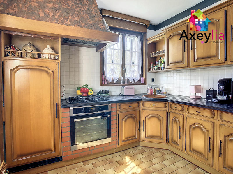 Maison - 140 m² - 5 pièces