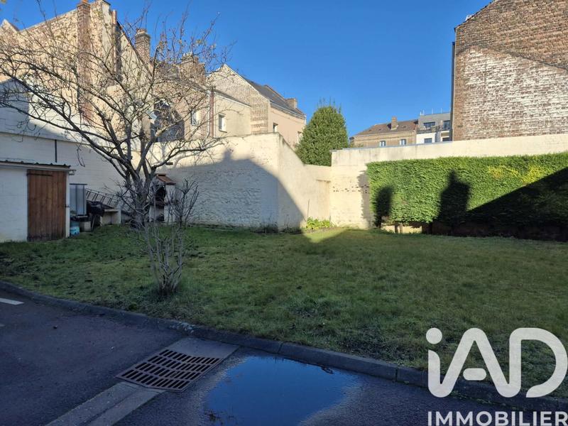 Maison - 99 m² - 5 pièces