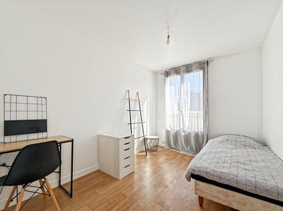 Appartement - 65 m² - 4 pièces