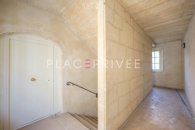 Immeuble - 17 pièces