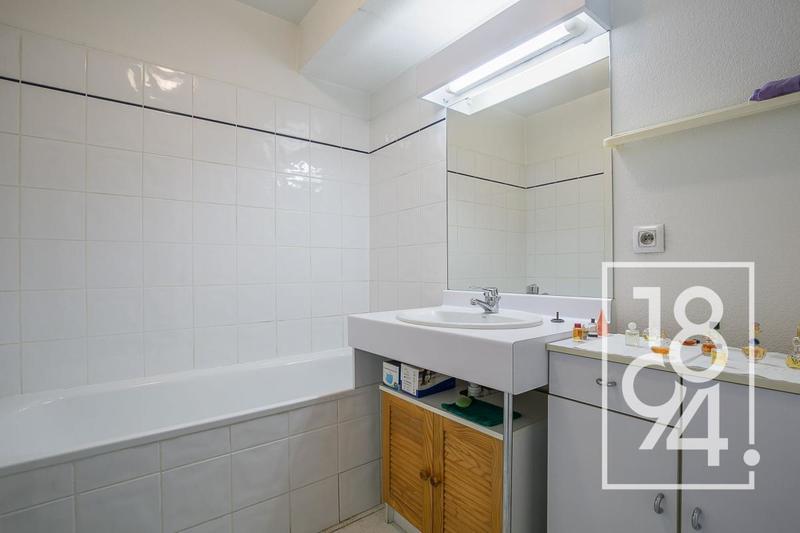 Appartement - 80 m² - 3 pièces