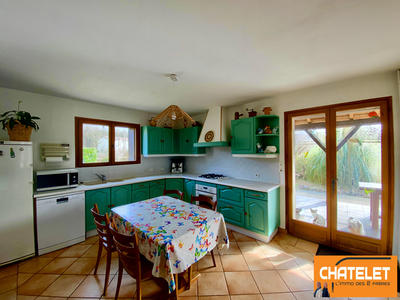 Maison - 188 m² - 8 pièces