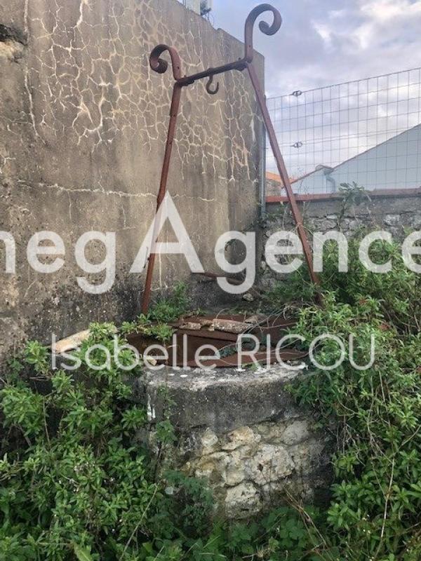 Terrain constructible - 715 m²