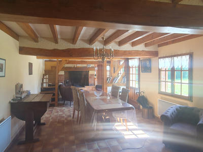 Maison - 106 m² - 5 pièces