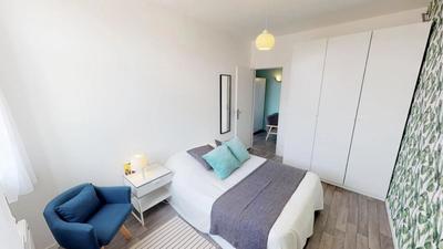 Chambre - 11 m² - 4 pièces