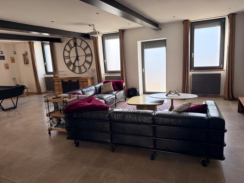 Maison - 363 m² - 7 pièces