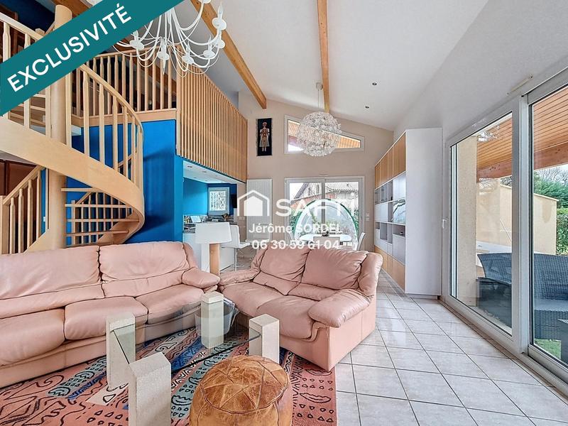 Maison - 191 m² - 7 pièces