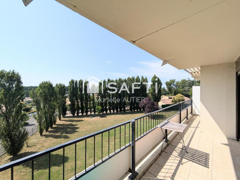 Appartement - 110 m² - 6 pièces