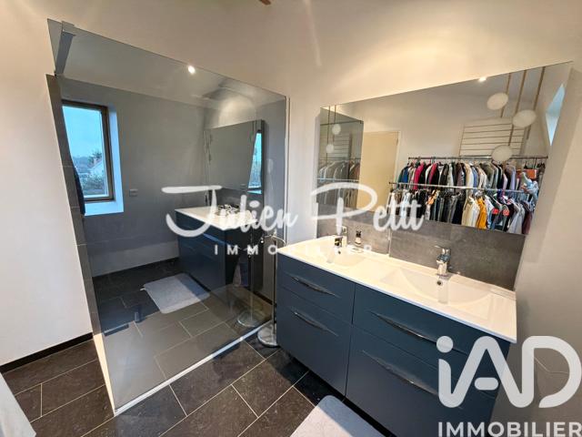 Maison - 125 m² - 7 pièces