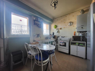 Appartement - 79 m² - 4 pièces