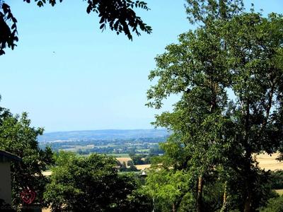 Demeure - 303 m² - 10 pièces