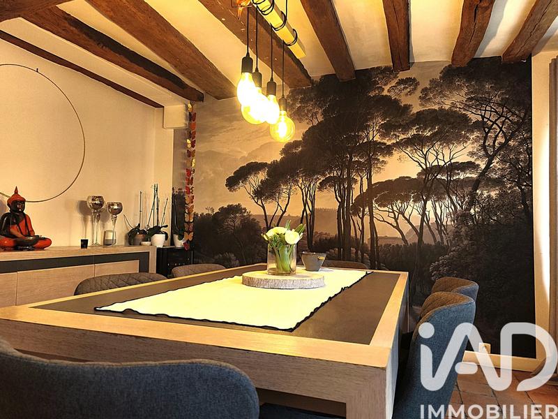 Maison - 297 m² - 11 pièces