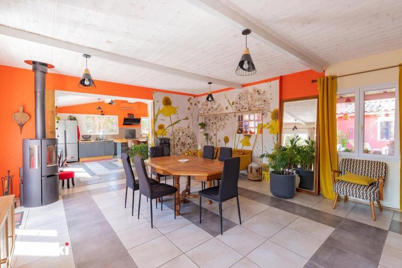 Maison - 270 m² - 8 pièces