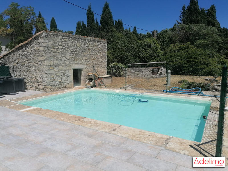 Mas - 418 m² - 18 pièces