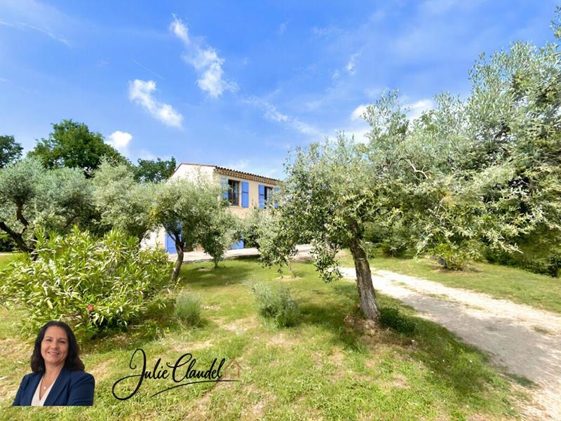 Maison - 170 m² - 5 pièces