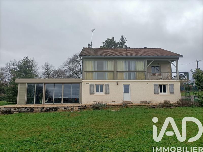 Maison - 200 m² - 7 pièces