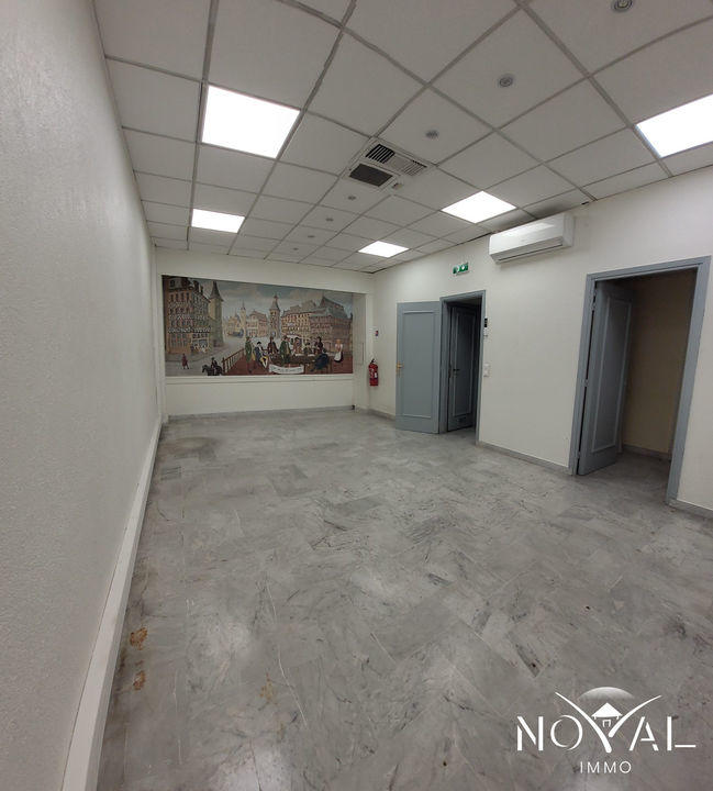 Bureau - 96 m² - 3 pièces