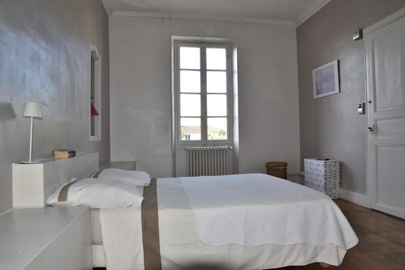 Maison bourgeoise - 250 m² - 6 pièces