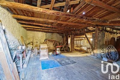 Maison de village - 900 m² - 20 pièces