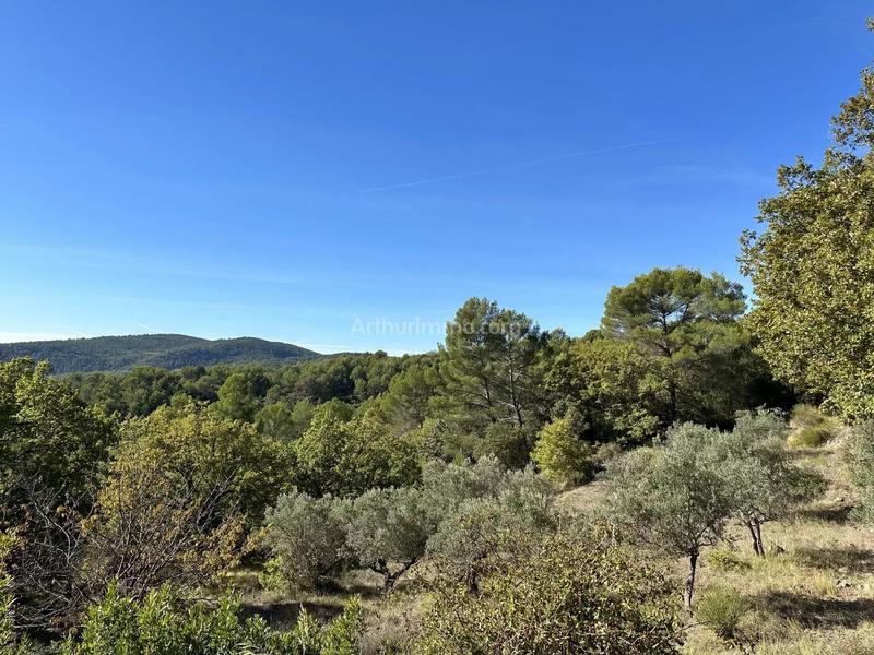 Maison - 221 m² - 6 pièces