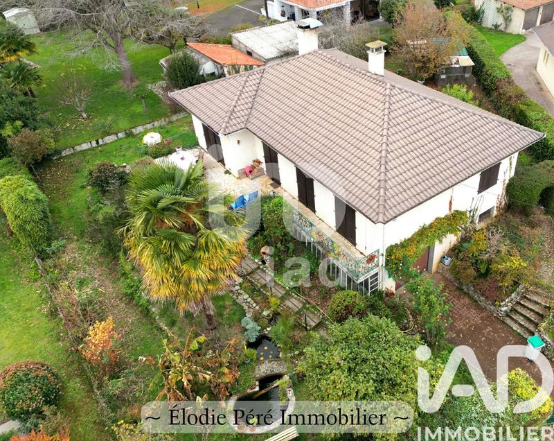 Maison - 104 m² - 4 pièces