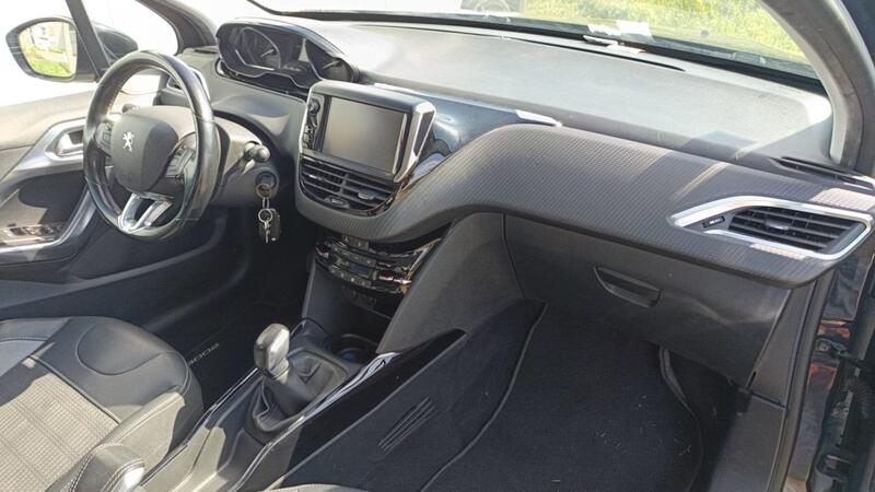 Peugeot 2008 1.2 PureTech 110 Allure