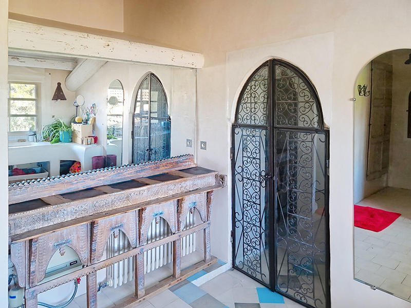 Maison - 313 m² - 6 pièces