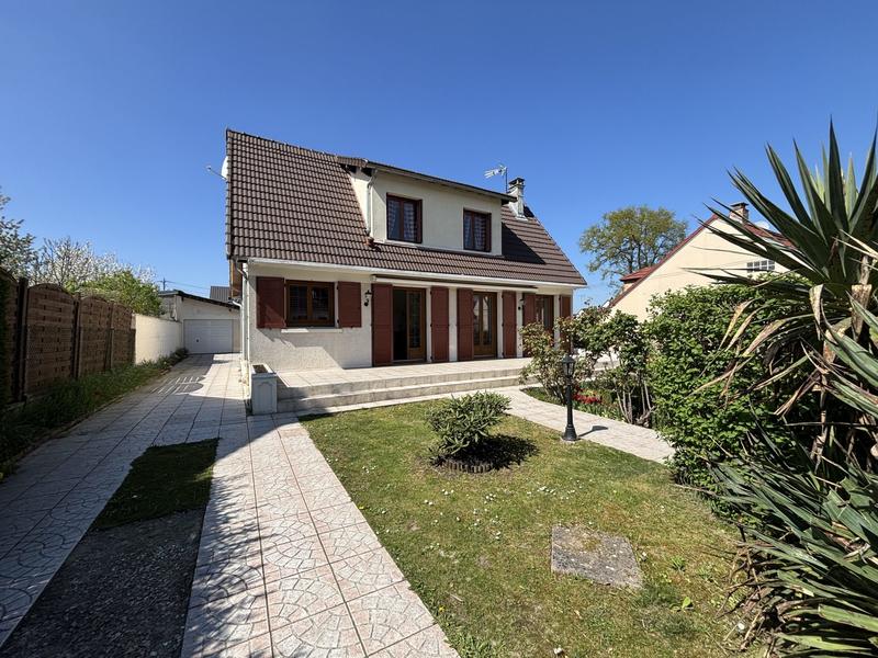 Maison - 110 m² - 5 pièces