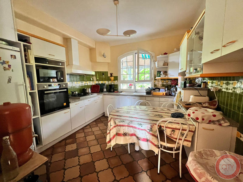 Maison ancienne - 190 m² - 7 pièces