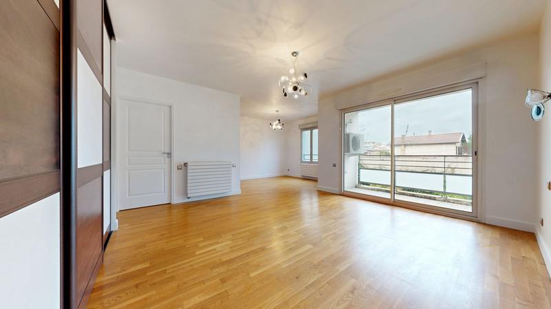 Appartement - 142 m² - 4 pièces