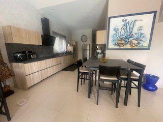 Maison - 229 m² - 6 pièces