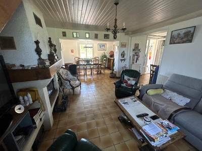 Maison - 96 m² - 4 pièces
