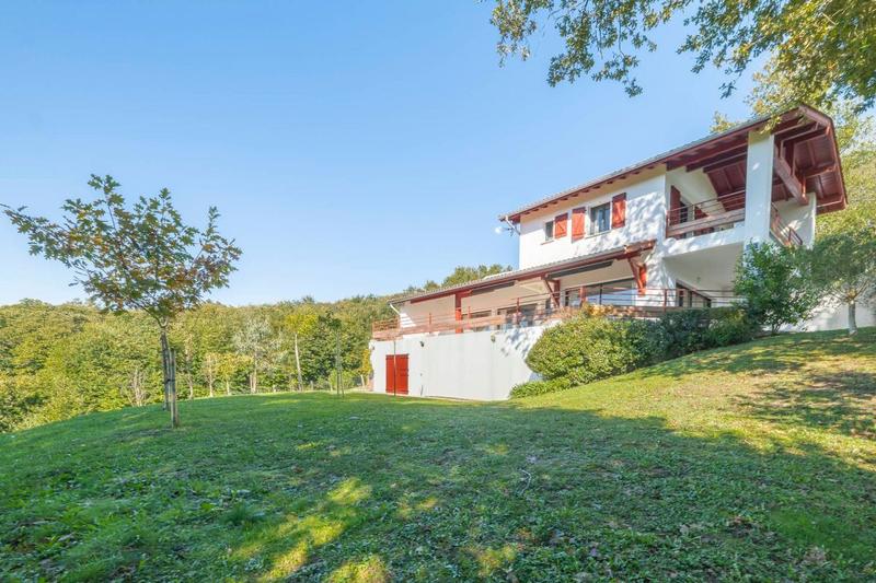 Maison - 121 m² - 4 pièces