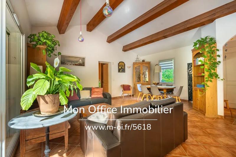 Villa - 251 m² - 10 pièces