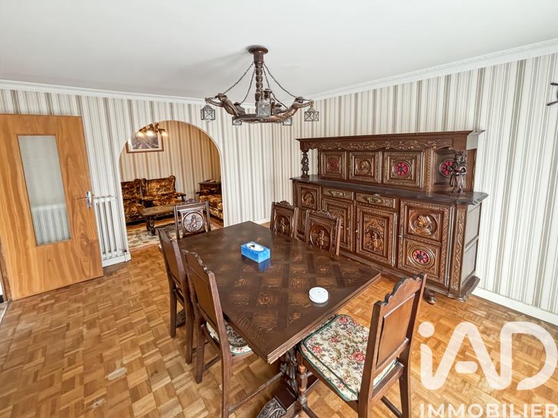 Maison - 164 m² - 8 pièces