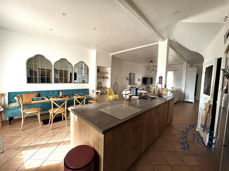 Maison - 174 m² - 7 pièces