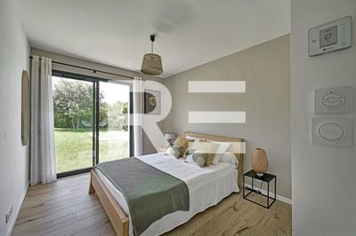 Maison - 167 m² - 6 pièces