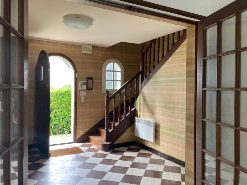 Maison traditionnelle - 244 m² - 7 pièces