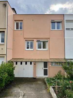 Maison - 105 m² - 5 pièces