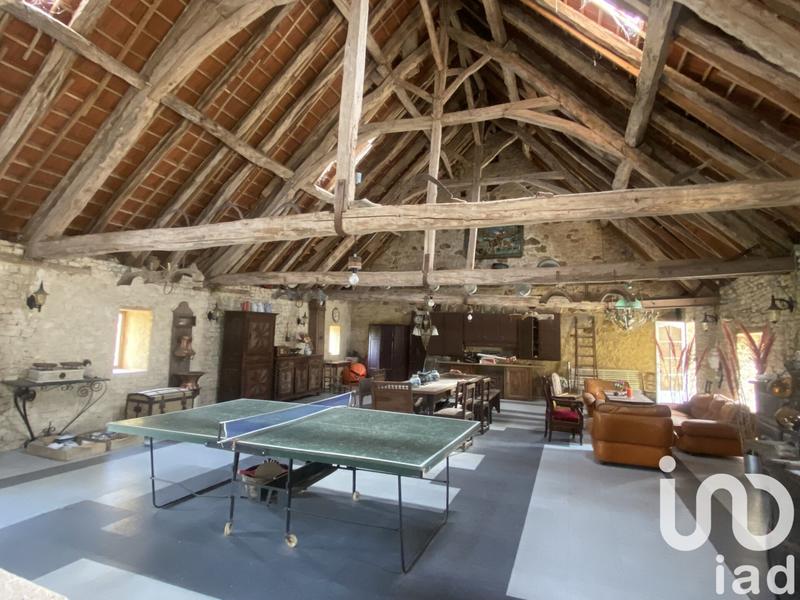 Maison - 357 m² - 11 pièces