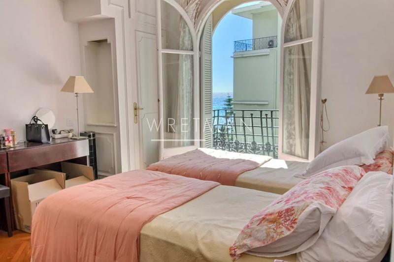 Appartement - 115 m² - 5 pièces