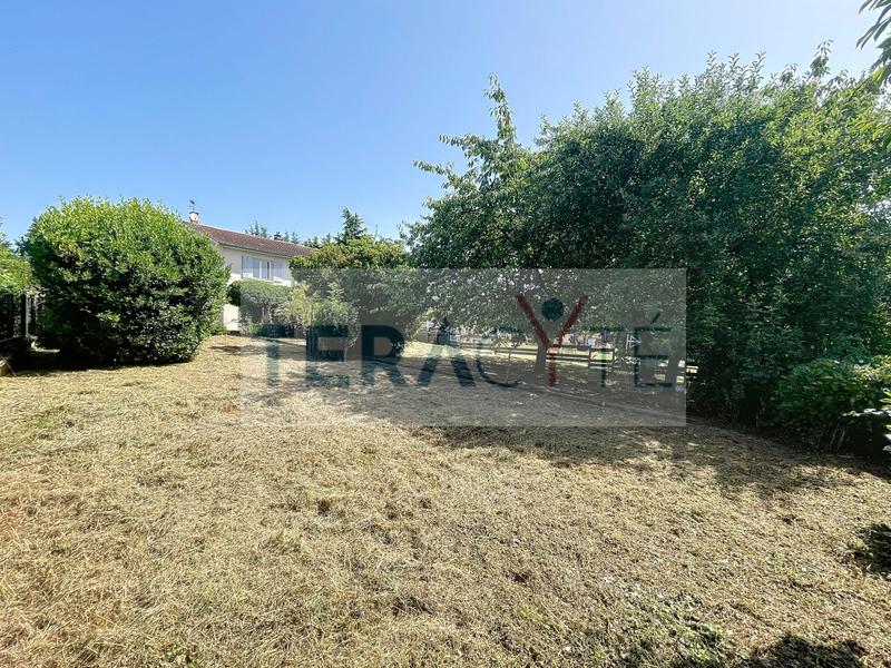 Appartement - 96 m² - 3 pièces