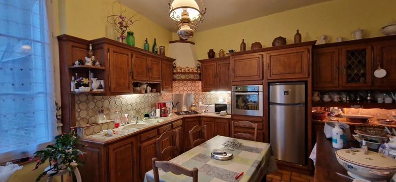 Propriété - 204 m² - 10 pièces