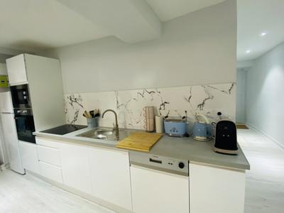 Appartement - 86 m² - 4 pièces