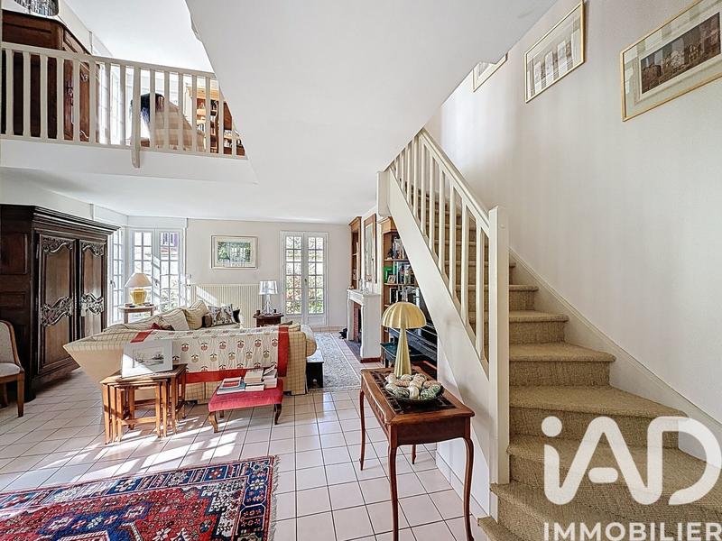 Maison - 170 m² - 8 pièces