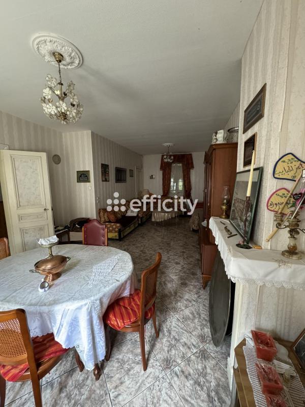 Maison - 159 m² - 7 pièces