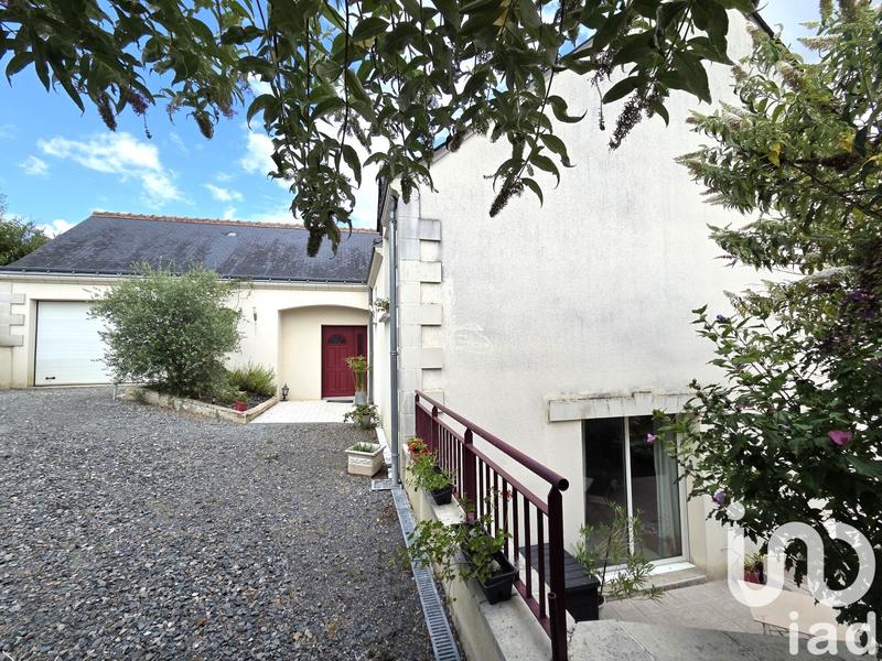 Maison - 213 m² - 7 pièces