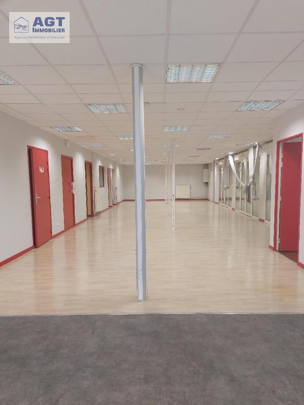 Local commercial - 232 m² - 4 pièces