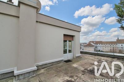 Appartement - 100 m² - 5 pièces