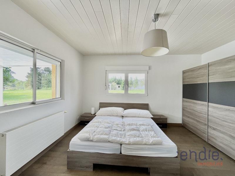 Maison - 275 m² - 8 pièces